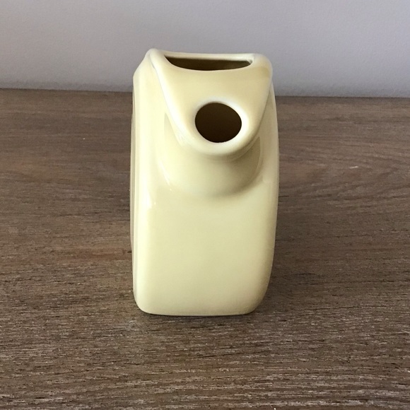 Fiesta Yellow Miniature Disk Pitcher - Picture 6 of 8